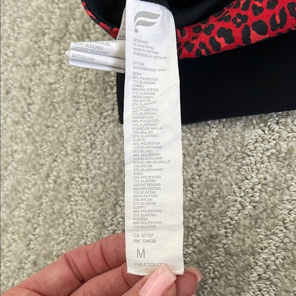 Fabletics Electric Red and Black Leopard Print Women's Workout Set - Picture 6 of 6